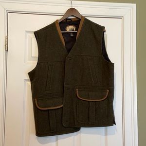 Woolrich mens vest size large. Olive green.